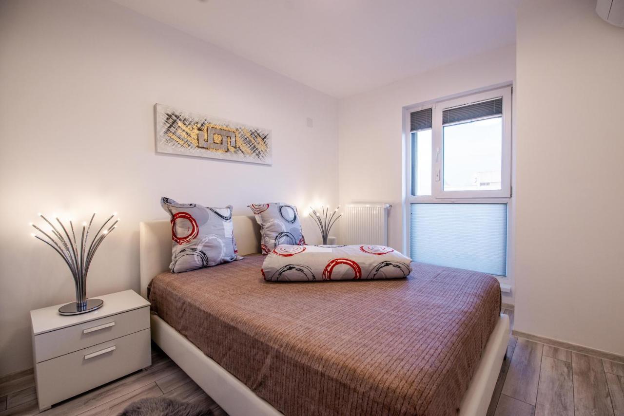 Luxury Westpark 2 Presidentialsuite With Lake View W4 Bukareszt Zewnętrze zdjęcie